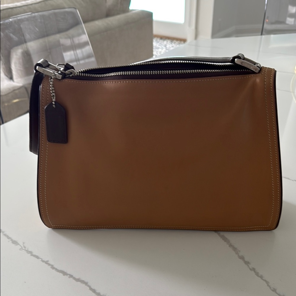 Vintage Coach Tan/Brown  Leather Hand Bag